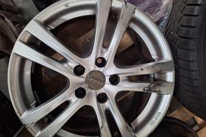 4 pneumatico invernali   235/44 r17 + 4 cerchi mak