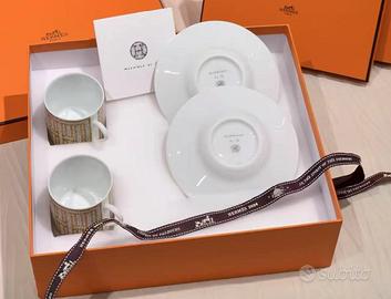 Abiti interi da tazza di caffè