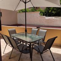 tavolo, sedie e ombrellone esterni 