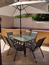 tavolo, sedie e ombrellone esterni 