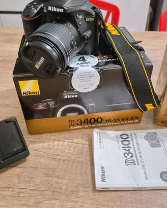 Nikon d3400 + 18/55 e 55/200