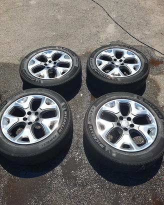 Cerchi originali Jeep Compass limite 2017 e gomme
