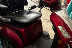 Triciclo elettrico ZTech rosso