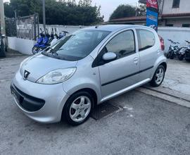PEUGEOT 107 1.0 68cv 5p Sweet Years