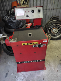 Equilibratrice gomme moto