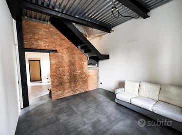 VILLA A SCHIERA D'ANGOLO A CORSICO