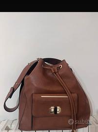 OLTRE borsa in vera pella