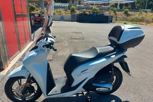 Honda SH 150 - 2025