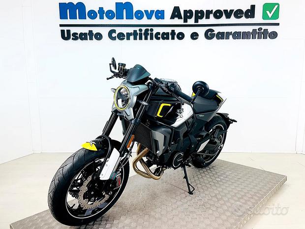 Cfmoto 700cl-x sport motonova
 in vendita a Villa Castelli