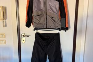 Giacca e pantaloni estivi