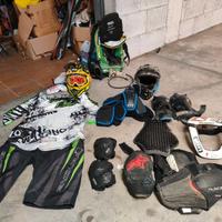 casco e protezioni Downhill