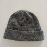Cappello da uomo colore grigio 