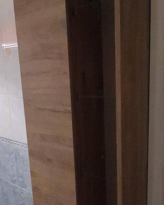 Coppia di colonne bagno sospese 