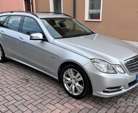 Mercedes-benz E250 4 Matic Perfetta