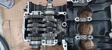 Ricambi motore triumph speed 1050