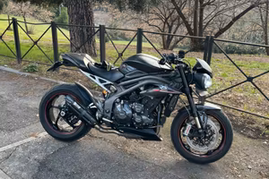 Speed triple 1050 RS