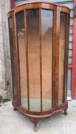 Vetrina in noce stile Liberty