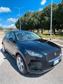 Jaguar E-PACE -GARA Jaguar CAMBIO CON JEEP WRANGLE