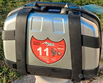 BORSA TOP CASE GIVI MONOKEY TREKKER 52LT.