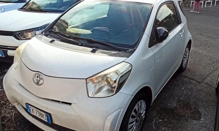 Toyota iQ 1.0 CVT