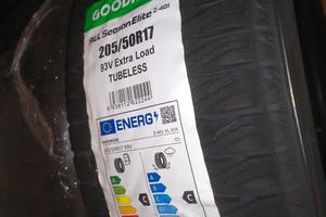 Pneumatici 4 stagioni 205 50 R17 nuovi