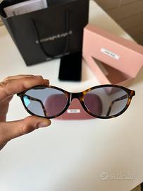 Occhiale da sole miu miu