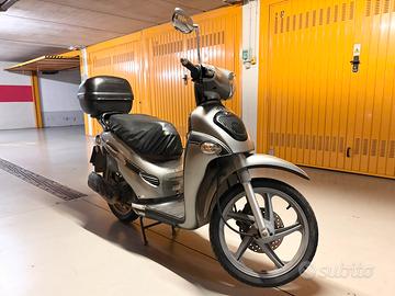 Kymco People 125 - 19.000 KM