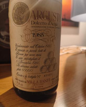 bottiglia di arguso dolcetto d'acqui