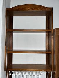 Scaffale in legno