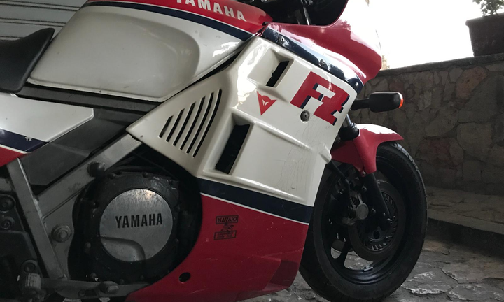 Yamaha fz 750