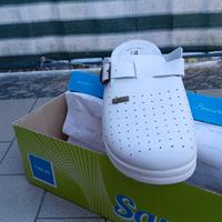 paio di ciabatte sanitarie bianche Tiglio.