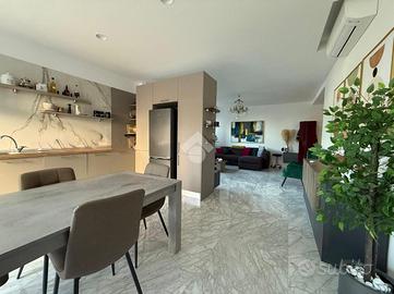 3 LOCALI A NAPOLI