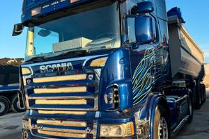 SCANIA R560