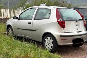 FIAT PUNTO 1.2 - 16V