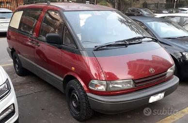 TOYOTA Previa 4WD conservata