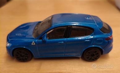 modellino Bburago Alfa Romeo Stelvio