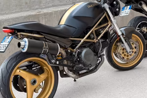Ducati monster 750