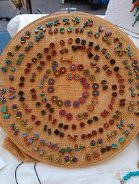 orecchini in legno e resina