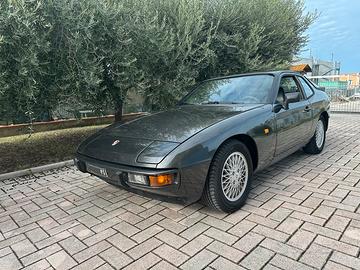 Porsche 924