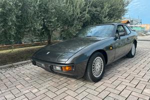 Porsche 924