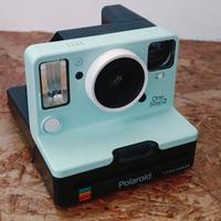 Polaroid One Step 2  Mint limited Edition