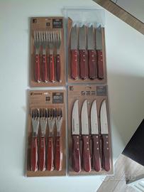 Set 8 forchette e coltelli per  barbecue 