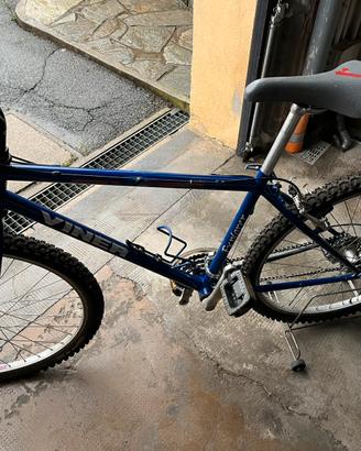 BICICLETTA MTB 24”