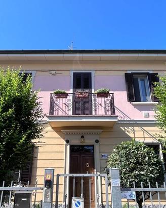 Appartamento di 100 m² con 3 locali a Bologna