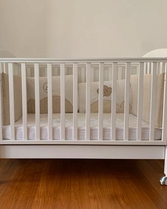 Lettino Italbaby + materasso+ 2 paracolpi