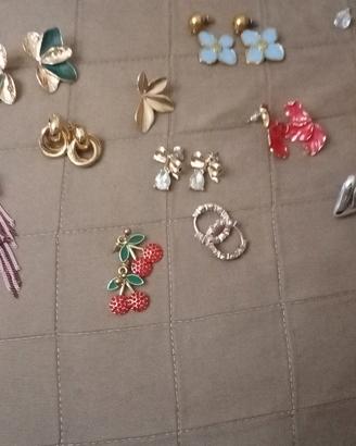 bigiotteria in buone condizioni