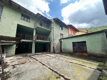 Porzione di casa cielo terra su tre livelli