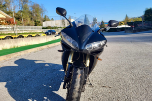 Yamaha R1 2005 - 28mila km - 172cv - 172kg