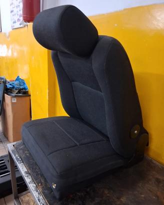 Sedile auto disabili elettrico base girevole 