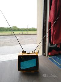 tv portatile marca Admiral 